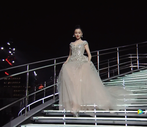 倪妮,宋茜,周冬雨,谭松韵,三十而已,李沁,李易峰,张艺兴,邓伦